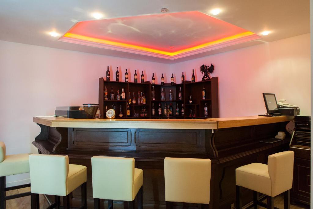 Hotel Rex Сигишоара Экстерьер фото