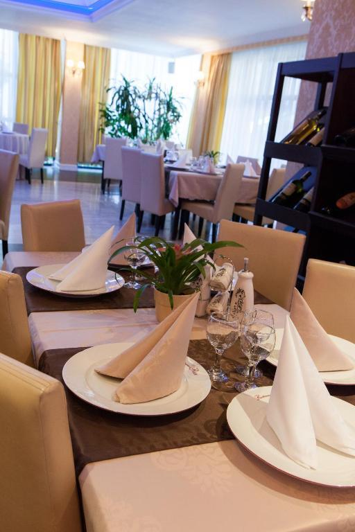 Hotel Rex Сигишоара Экстерьер фото