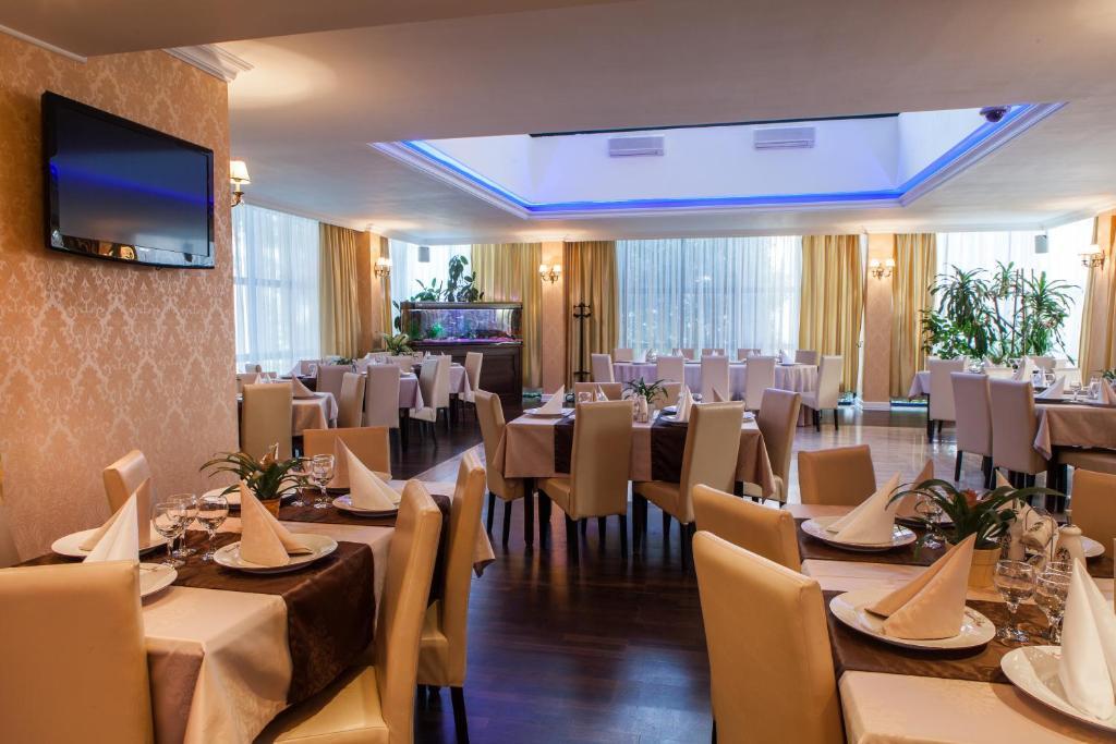 Hotel Rex Сигишоара Экстерьер фото